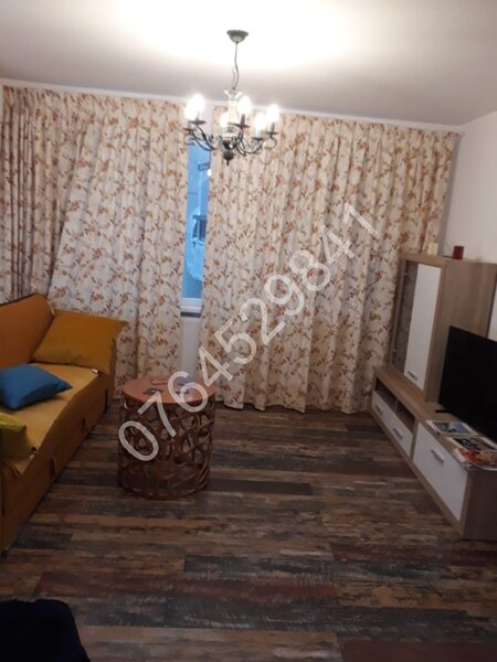 Ultracentral 2 cam. Ateneul Roman Str. Stirbei Voda, 10 min. metrou Romana.