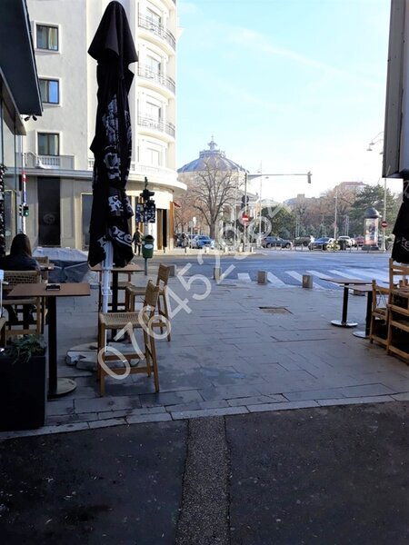 Ultracentral 2 cam. Ateneul Roman Str. Stirbei Voda, 10 min. metrou Romana.